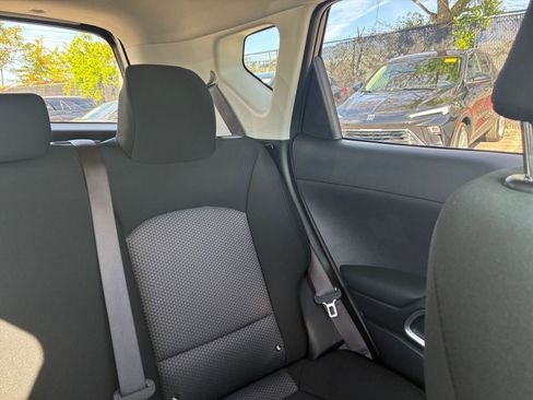 Used 2025 Kia Soul LX w/ LX Technology Package FWD image 32