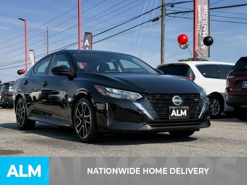 Used 2025 Nissan Sentra SR FWD image 4