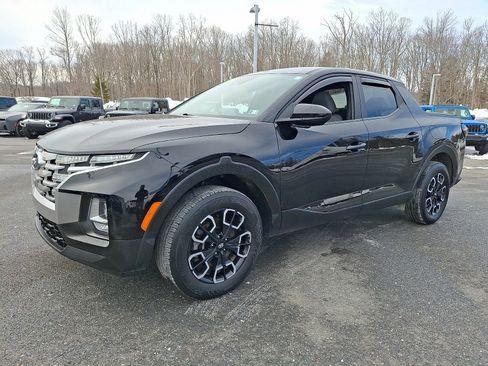 Used 2022 Hyundai Santa Cruz SE image 3