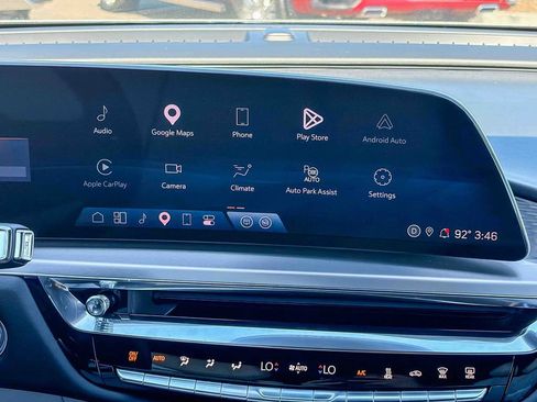 Certified 2024 Cadillac Lyriq Luxury AWD/4WD image 15