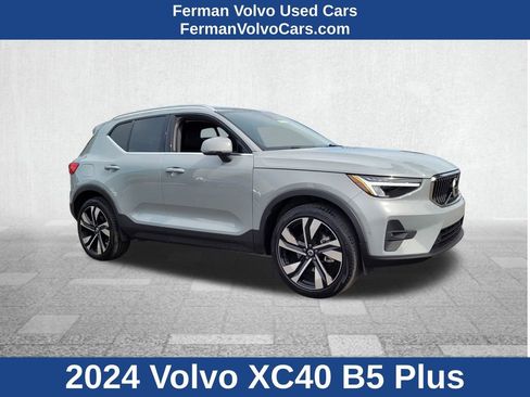 Certified 2024 Volvo XC40 B5 Plus image 1