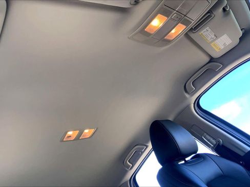 Used 2021 MAZDA CX-5 Touring image 13