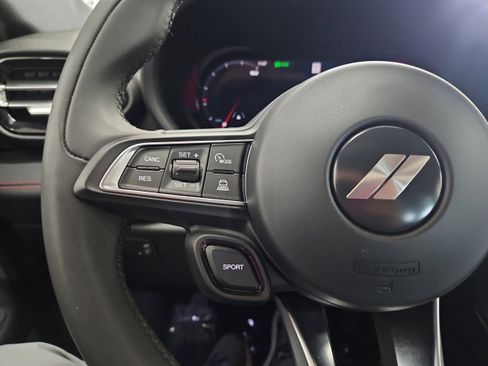 Used 2024 Dodge Hornet GT AWD/4WD image 17