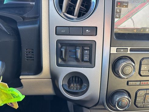 Used 2015 Ford Expedition EL XLT w/ Equipment Group 202A image 24