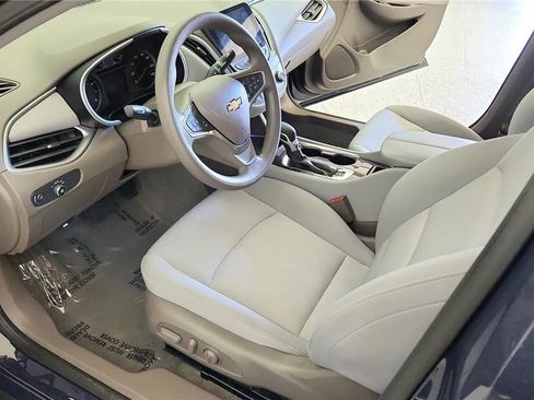 Used 2025 Chevrolet Malibu LT FWD image 17
