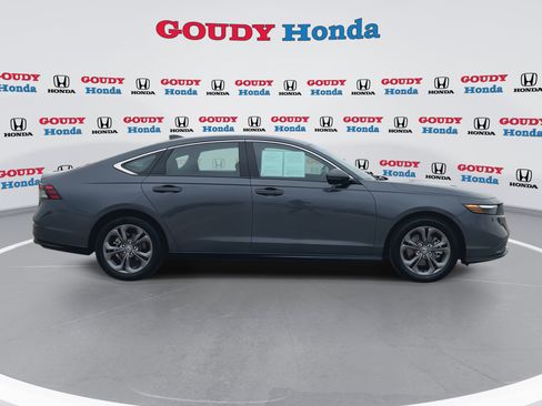 Certified 2024 Honda Accord EX-L image 9