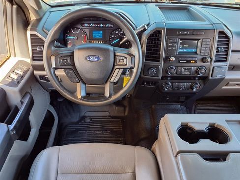 Used 2019 Ford F250 XL w/ Power Equipment Group image 4