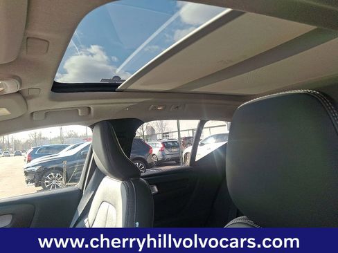 Certified 2025 Volvo XC40 B5 Core w/ Protection Package Premier image 15