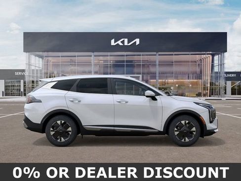 New 2026 Kia Sportage LX image 7