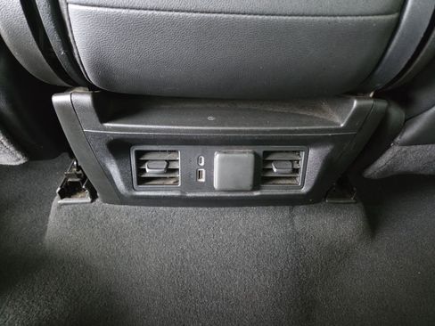 Certified 2025 GMC Sierra 1500 SLT image 27