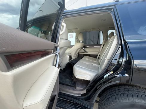 Used 2011 Lexus GX 460 Premium AWD/4WD image 10