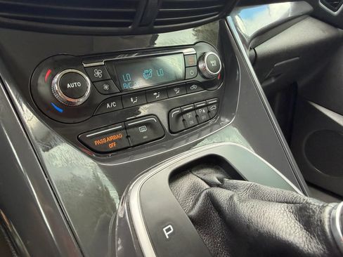 Used 2013 Ford Escape Titanium w/ Parking Technology Pkg AWD/4WD image 49