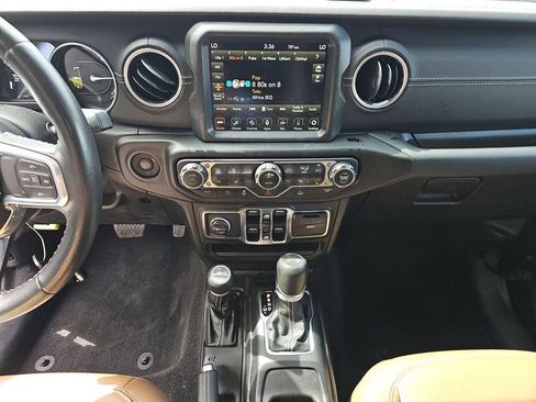 Used 2023 Jeep Wrangler Unlimited Sahara w/ Cold Weather Group AWD/4WD image 11