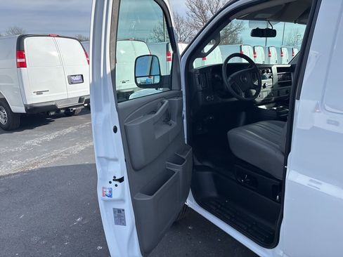 New 2025 Chevrolet Express 2500 w/ Driver Convenience Package RWD image 9
