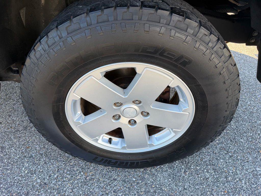 Used 2012 Jeep Wrangler Unlimited Sahara AWD/4WD image 25