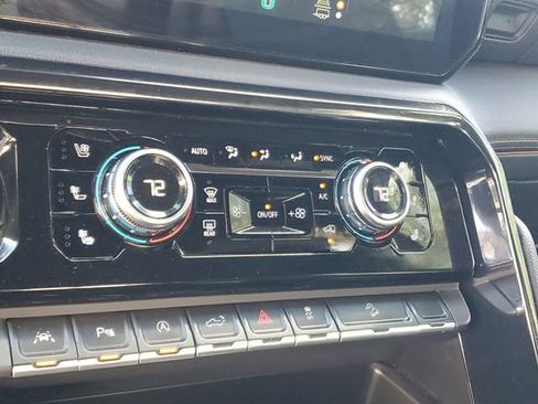 Used 2023 GMC Sierra 1500 AT4 w/ AT4 Premium Package image 23