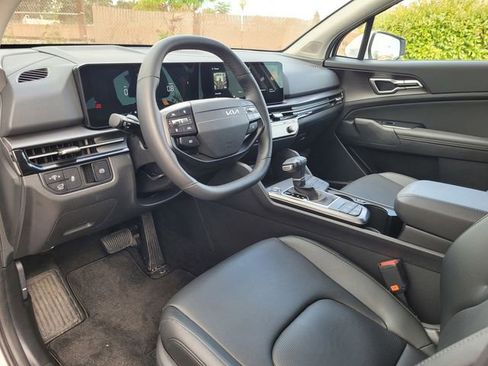 Certified 2026 Kia Sportage EX AWD/4WD image 12