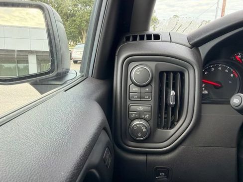 Used 2026 Chevrolet Silverado 1500 Custom Trail Boss AWD/4WD image 12
