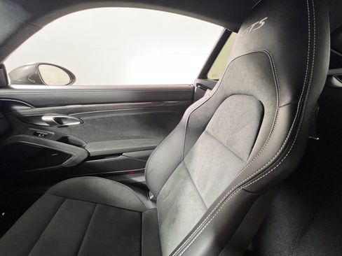 Certified 2025 Porsche 718 Cayman GTS RWD image 15