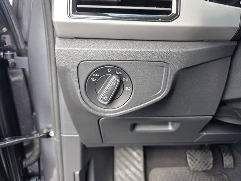 Used 2022 Volkswagen Atlas SEL image 29