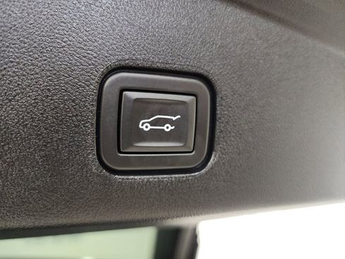 Used 2024 Cadillac Lyriq Sport image 32