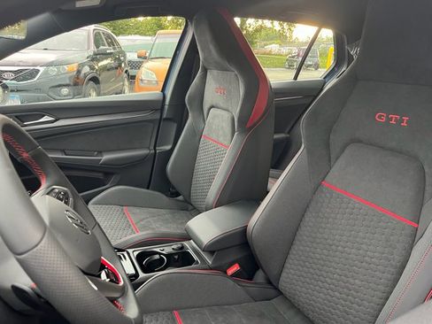 New 2025 Volkswagen GTI SE image 8