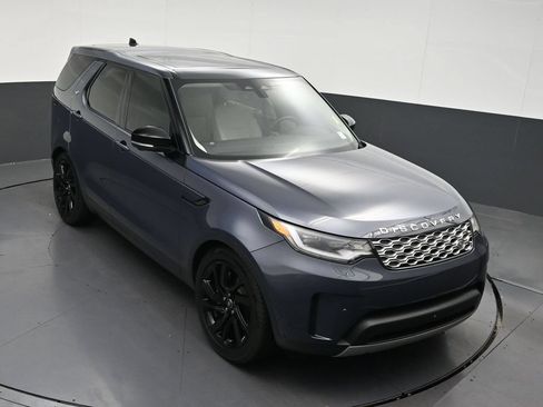 Used 2024 Land Rover Discovery S AWD/4WD image 20