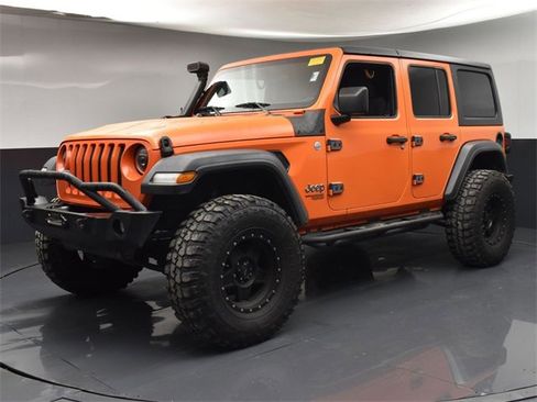 Used 2018 Jeep Wrangler Unlimited Sport S image 4