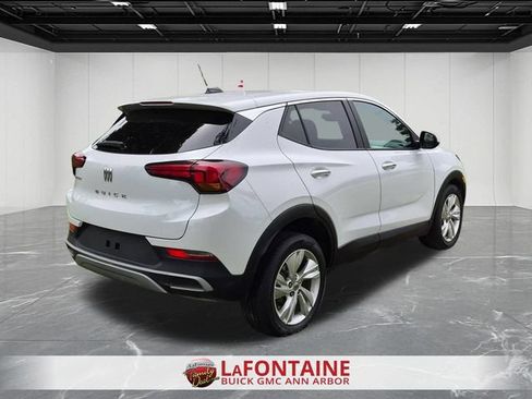 Used 2024 Buick Encore GX Preferred w/ Comfort Package FWD image 5