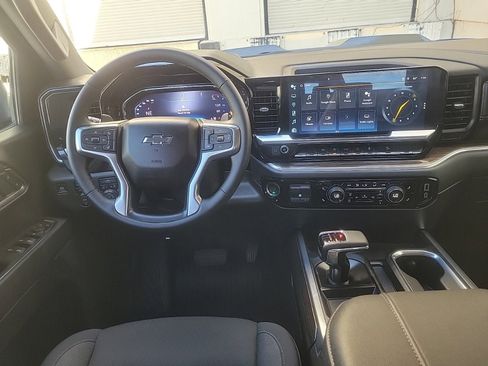 Used 2025 Chevrolet Silverado 1500 LT Trail Boss image 19
