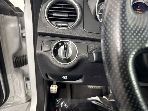 Used 2012 Mercedes-Benz C 300 4MATIC Sedan image 13