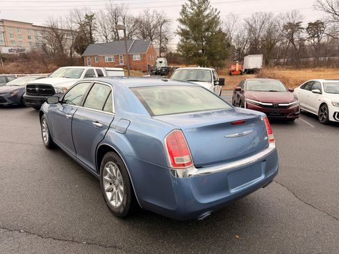 Used 2011 Chrysler 300 Limited image 5