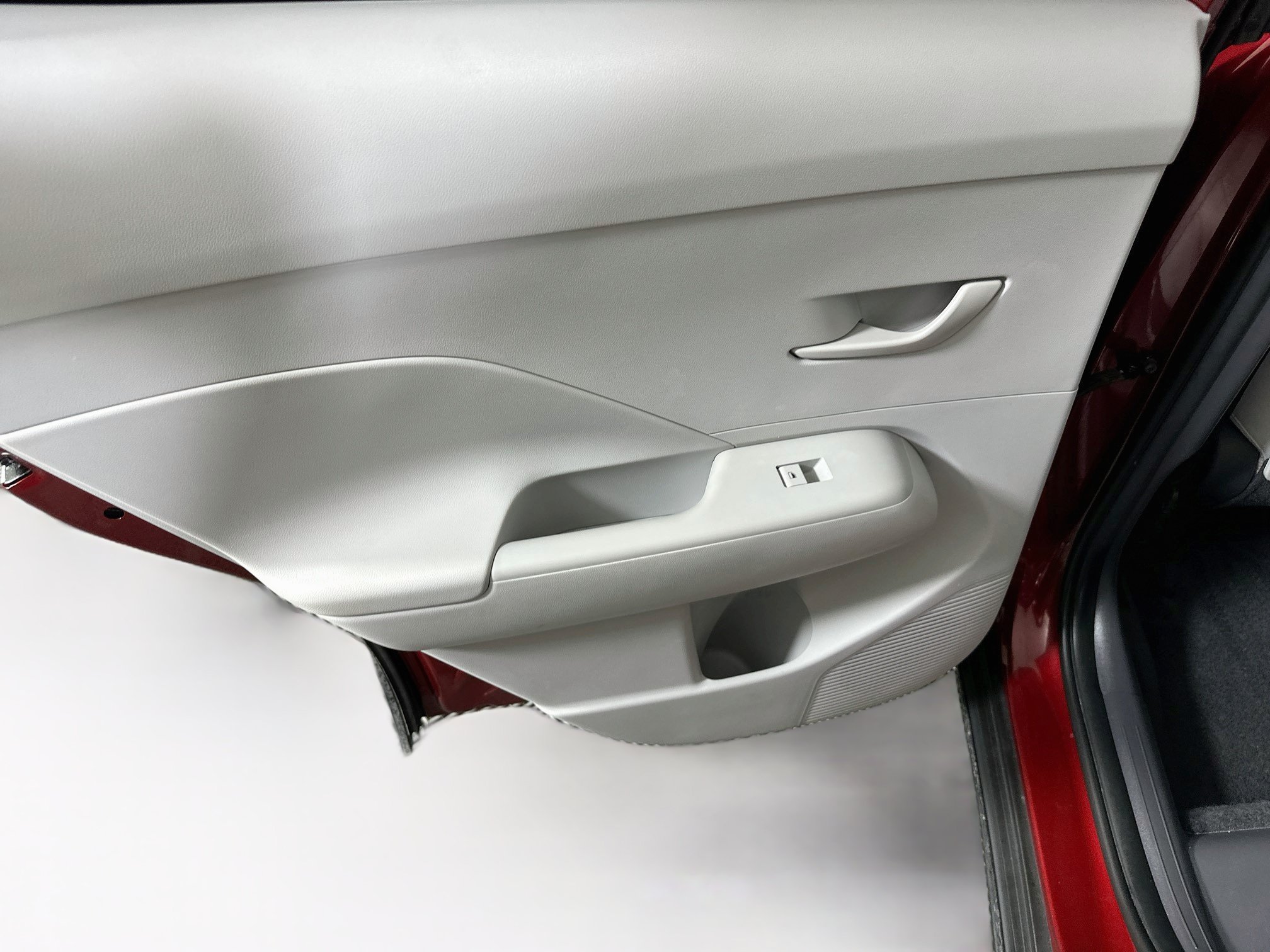 Used 2025 Hyundai Kona SEL FWD image 25