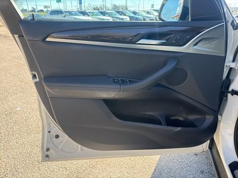 Used 2019 BMW X3 sDrive30i w/ Premium Package image 9