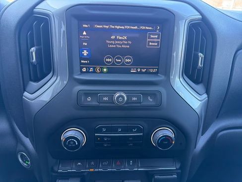 Used 2023 Chevrolet Silverado 1500 Custom image 21