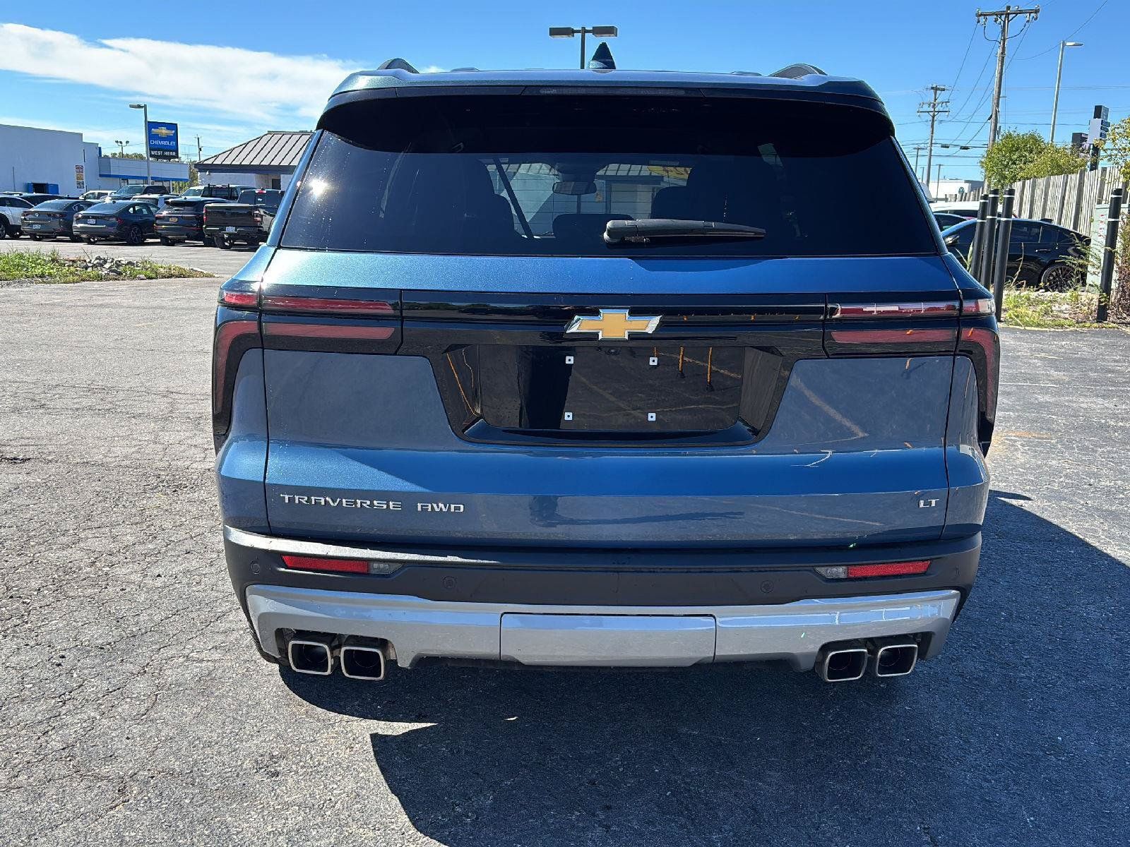Used 2024 Chevrolet Traverse LT w/ Trailering Package AWD/4WD image 7