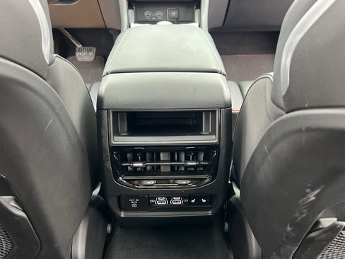 Used 2024 Jeep Grand Cherokee Overland w/ Adv Protech Group III image 40