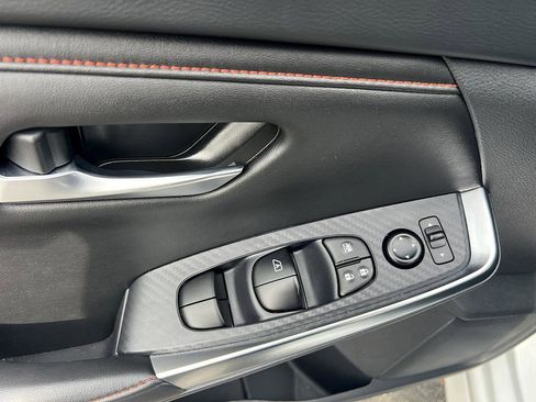 Certified 2024 Nissan Sentra SR image 18