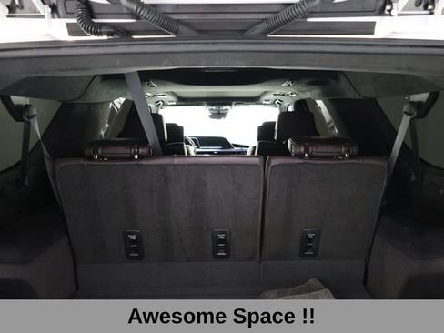 Used 2024 Cadillac Escalade ESV V w/ Heavy-Duty Trailer Package AWD/4WD image 58