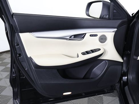 Used 2022 INFINITI QX50 Essential image 27