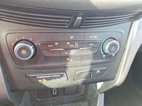 Used 2018 Ford Escape S image 26