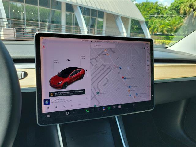 Used 2018 Tesla Model 3 Mid Range RWD image 39