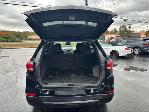 Used 2022 Chevrolet Equinox LT w/ LPO, Floor Liner Package image 7