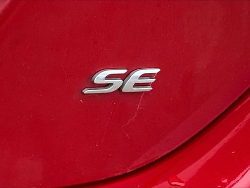 Used 2018 Toyota Corolla SE image 10