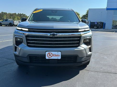 New 2025 Chevrolet Traverse LT w/ LPO, Floor Liner Package image 2