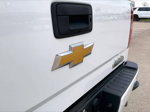 Used 2015 Chevrolet Silverado 2500 High Country w/ Duramax Plus Package AWD/4WD image 31