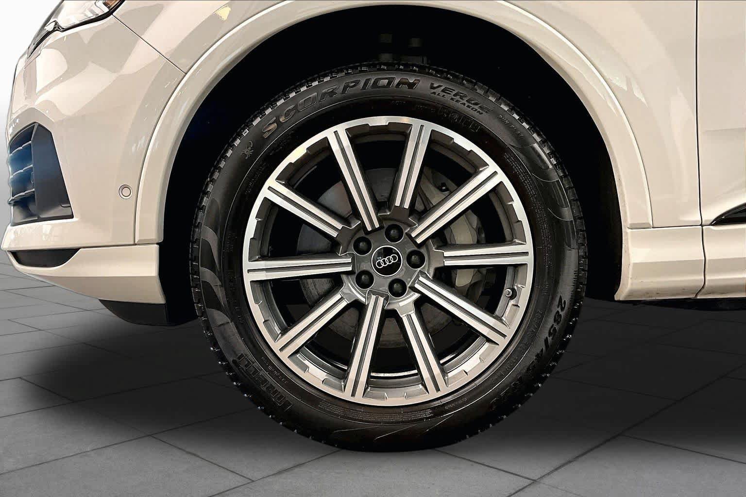Used 2024 Audi Q7 2.0T Premium Plus AWD/4WD image 10