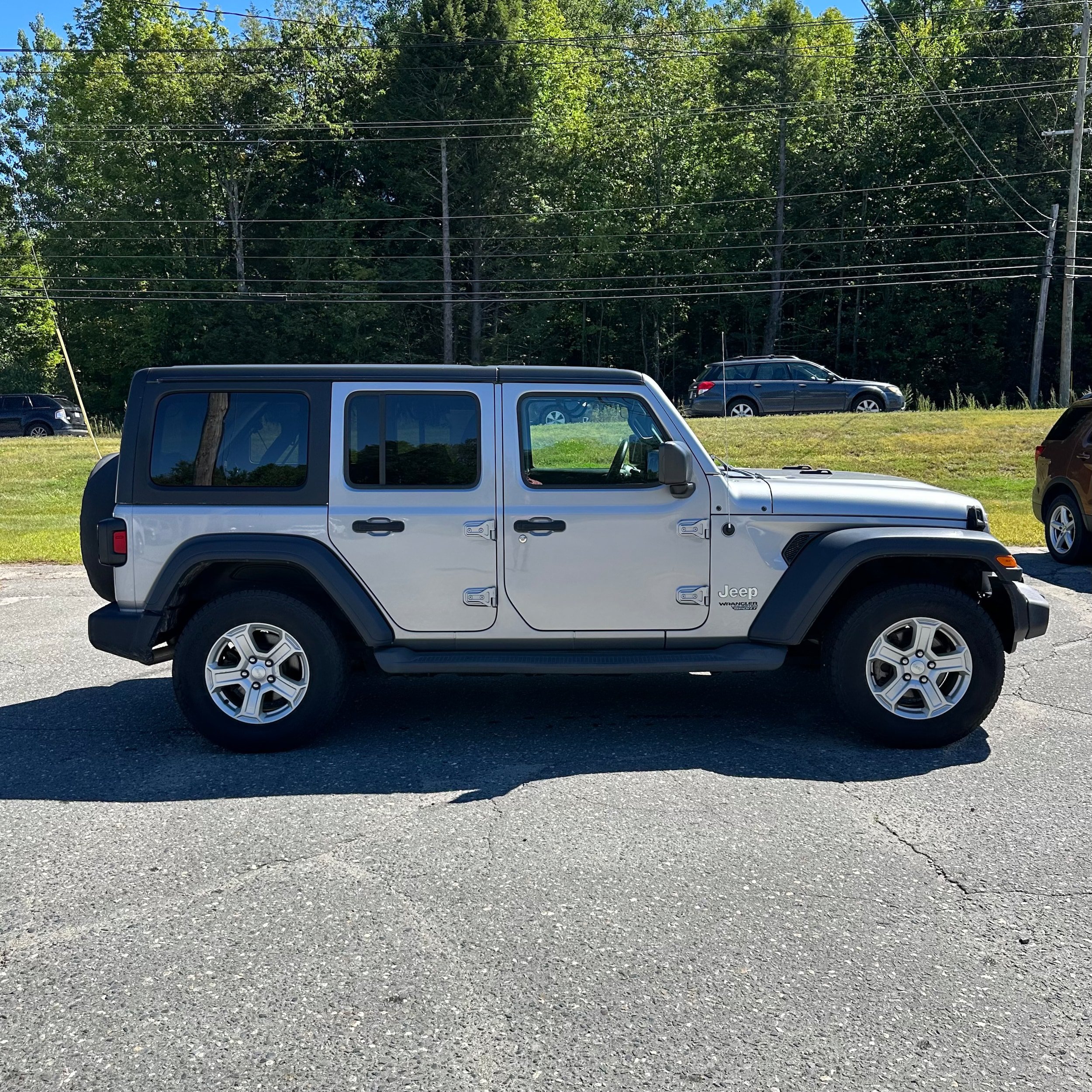 Used 2018 Jeep Wrangler Unlimited Sport S AWD/4WD image 2