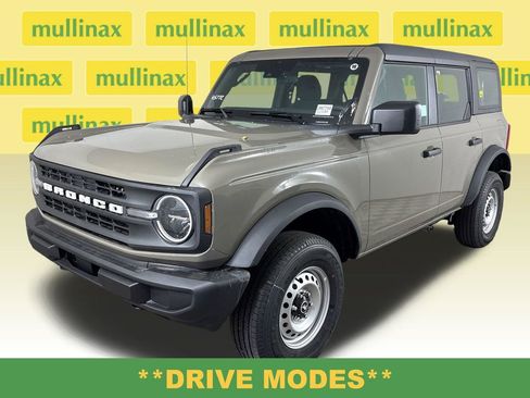 New 2026 Ford Bronco 4-Door AWD/4WD image 14