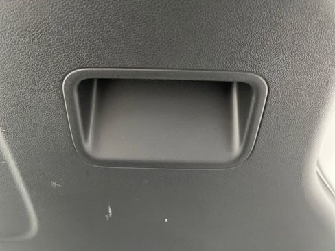 Used 2025 Hyundai Venue SEL FWD image 33